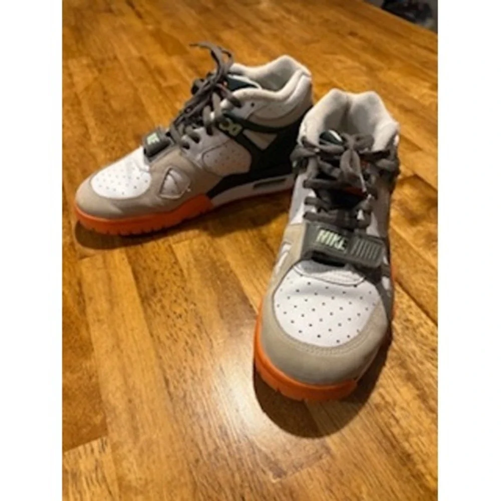 NIKE Air‎ Trainer 3 5Y Mid-Top Sneaker Miami Hurricanes Shoes Retro Basketball